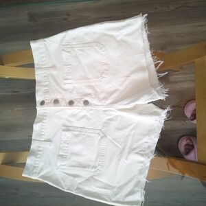 Madewell Women's White Jean Shorts with Frayed Hem